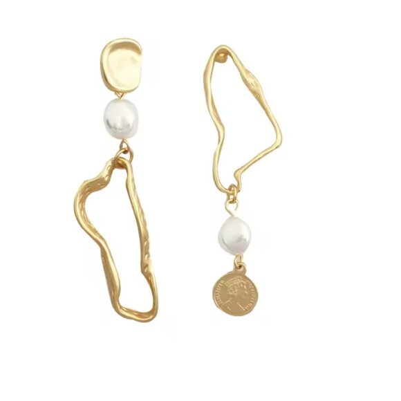 Korean Style Irregular Simulated Pearl Earrings – 925 Silver Needle - Picture 5 of 7